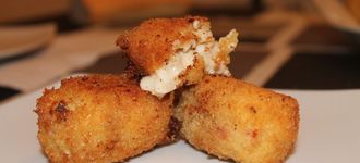 Croquetas de pollo asado