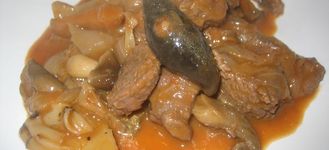 Goulash con setas