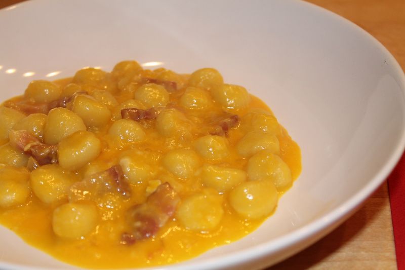 Noquis a la crema de calabaza y gorgonzola