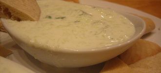 Tzatziki (crema griega de yogur y pepino)